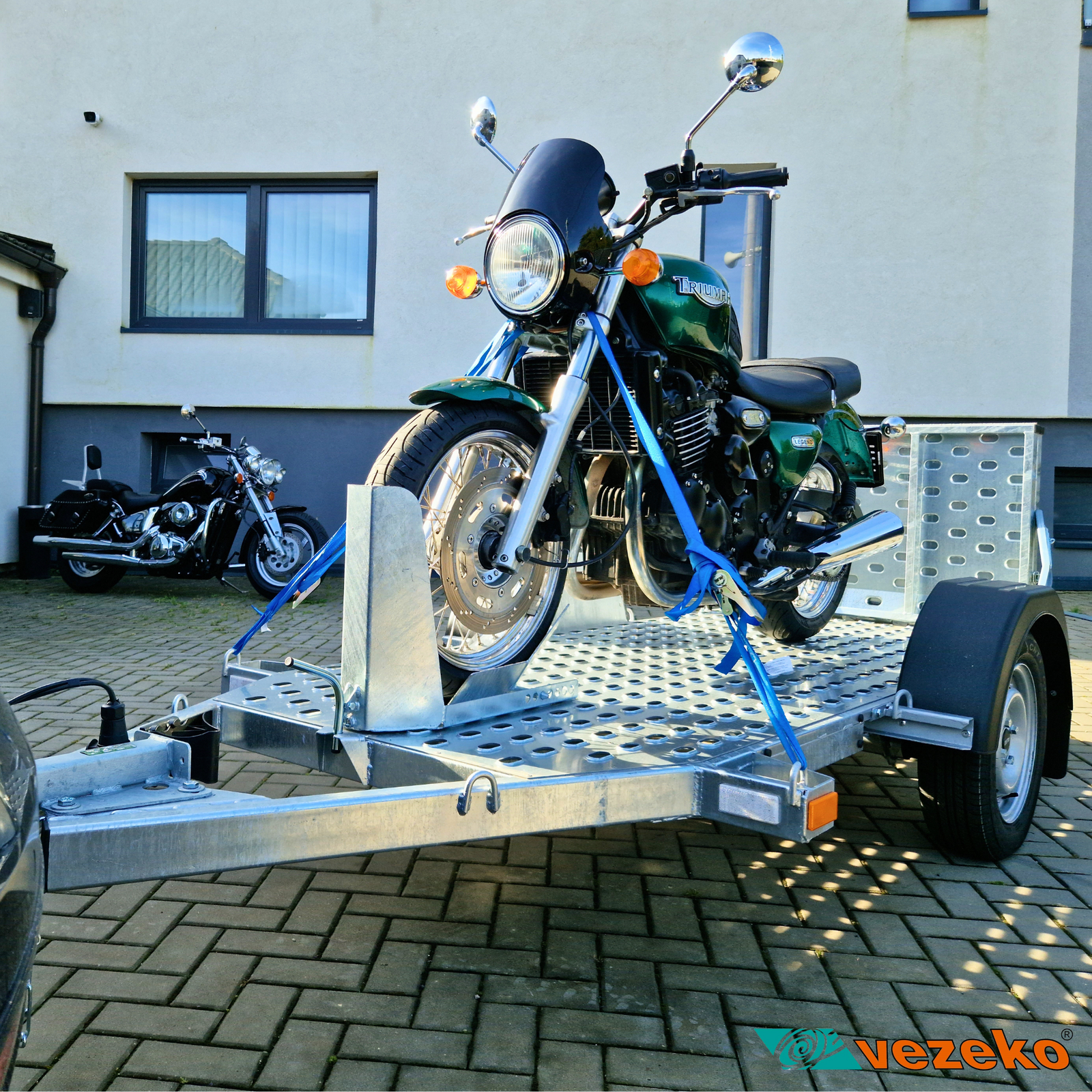 MOTOVAN_DC_11.png