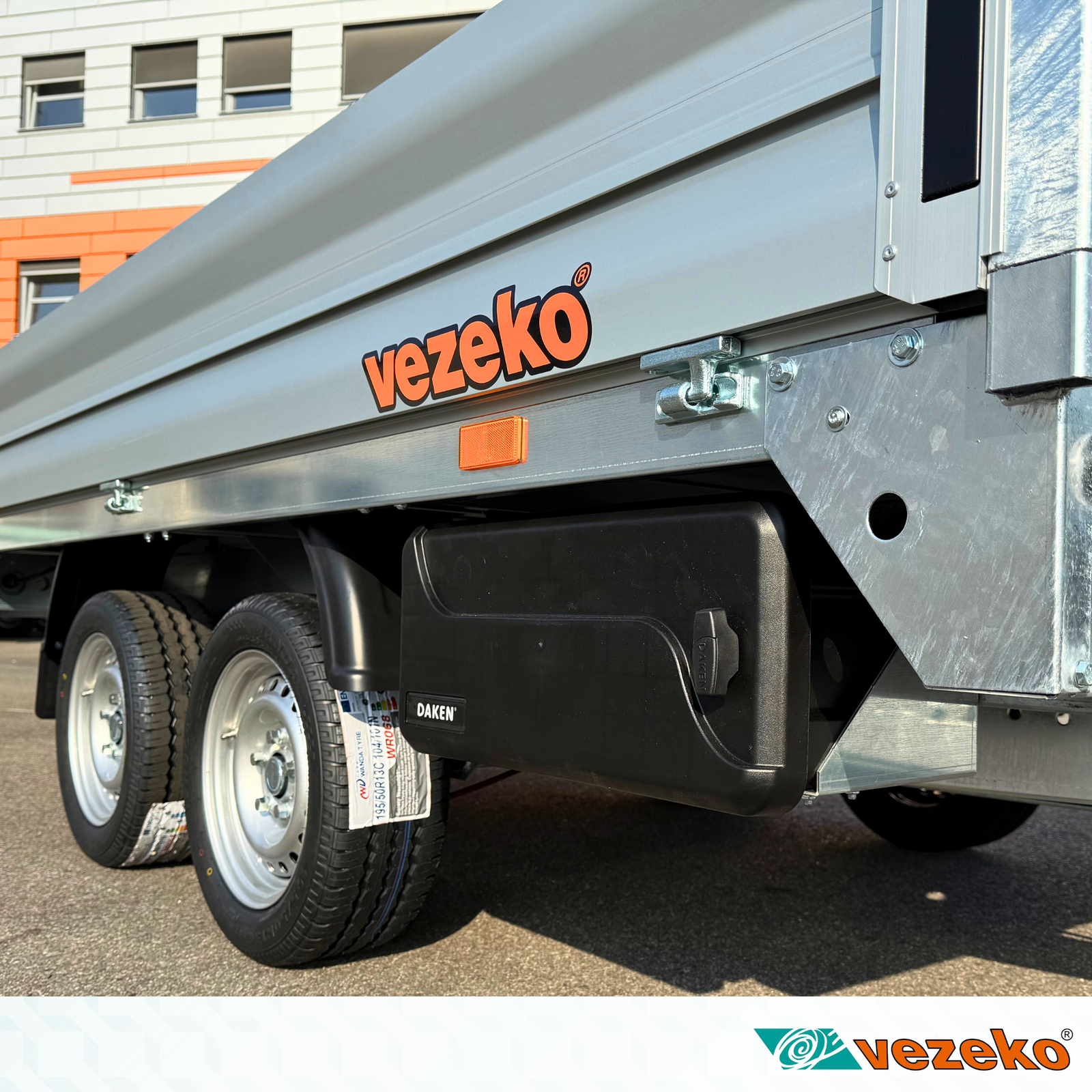 CARGO LIGHT D 27.3 195_50 R13C_05.png